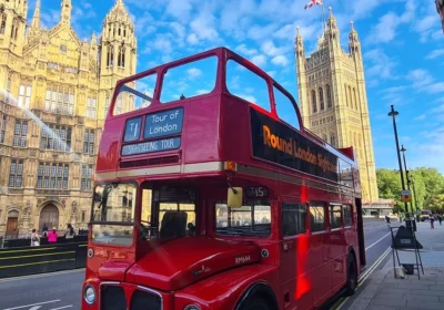 Guided Sightseeing Tour on a Vintage